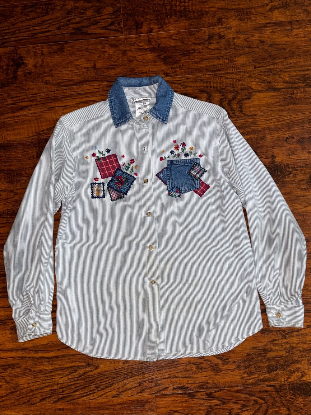 VJ Petites Vintage Denim Button-Up Shirt Embroidered Patchwork Grandma Core